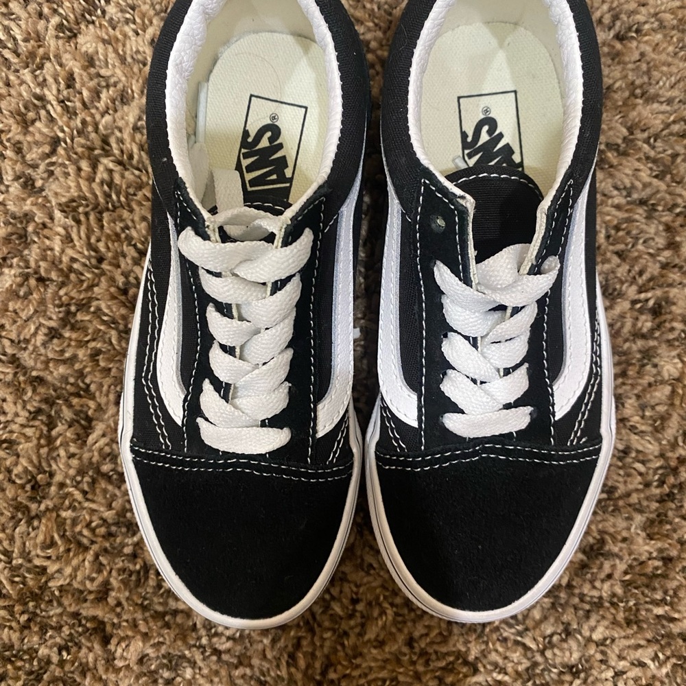 Vans - Picture 2 of 3